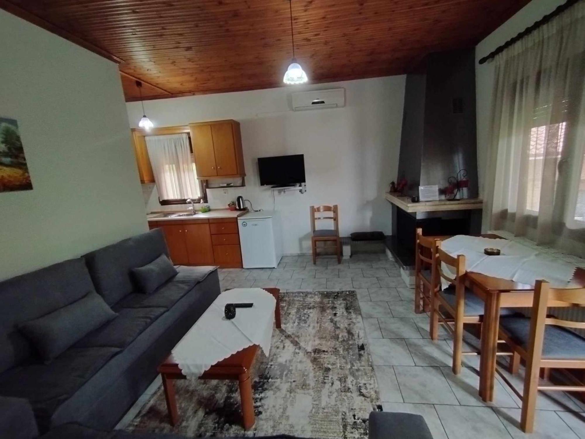 Guesthouse Mythos ออร์มา ภายนอก รูปภาพ